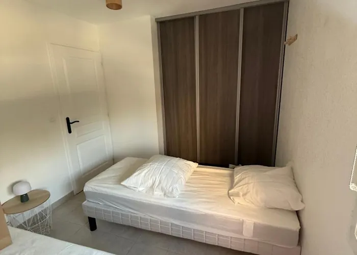 度假居 Desiree A Maria Poggio *